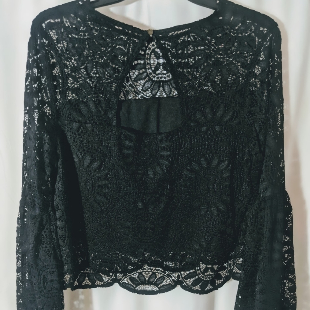 🖤NEW🖤 Lace Top - Picture 2 of 3